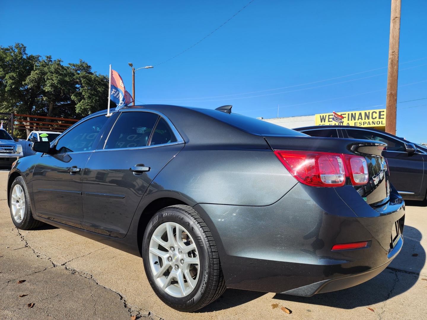 2016 BLACK Chevrolet Malibu Limited LIMITED LT (1G11C5SA2GU) , AUTO transmission, located at 2660 S.Garland Avenue, Garland, TX, 75041, (469) 298-3118, 32.885551, -96.655602 - Photo#6